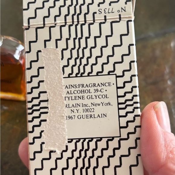 Mother’s Day Special Vintage Shalimar film spray body lotion and bath oil set. - Picture 6 of 8